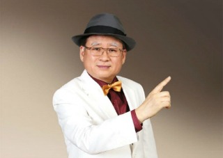 정재호 부자아빠 프로필 - 주식투자 교육 및 멘토링을 하는 모습, 한국경제TV 베스트 전문가상 수상자